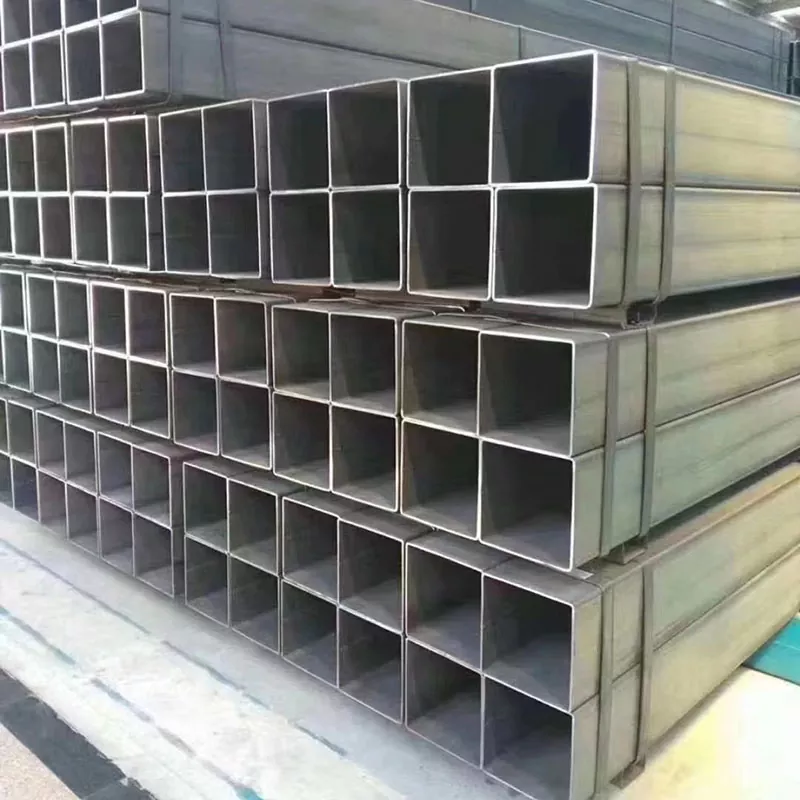 Tubo rectangular negro.